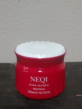 NEQI Professional Repair Reveal Hair Mask
Size: 250ml / 8.5 fl. oz.
